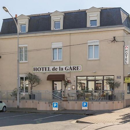 Hotel De La Gare Thouars Buitenkant foto
