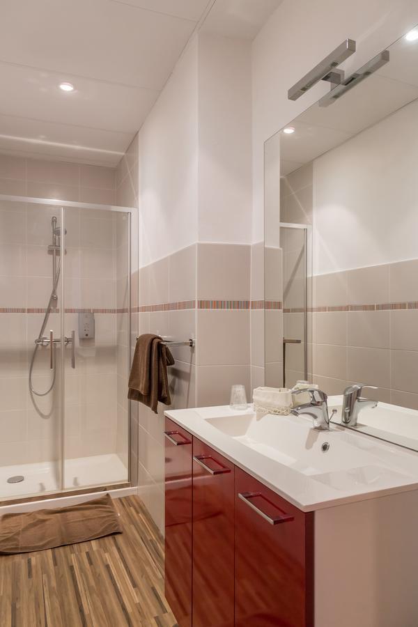 Hotel De La Gare Thouars Buitenkant foto
